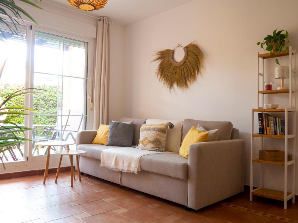 Apartment Jardin Privado # Netflix # Playa A 8min # Wifi # Familia #