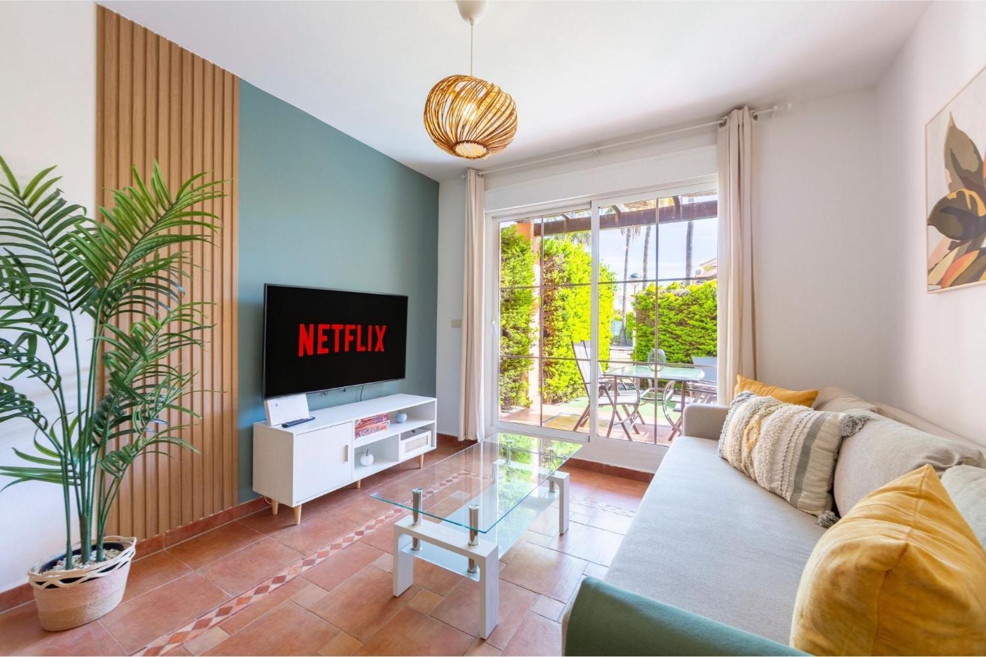 Jardin Privado # Netflix # Playa A 8min # Wifi # Familia # Apartment *